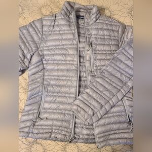 Patagonia Women's Ultra Light Down Jacket Sz Small